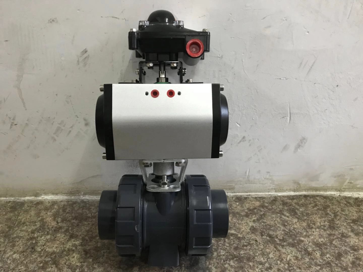 UPVC氣動絲扣球閥